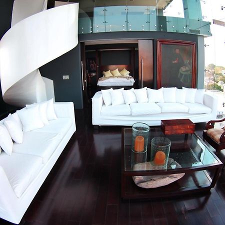 Demetria Hotel Γκουανταλαχάρα Εξωτερικό φωτογραφία